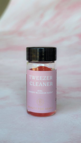 TWEEZER CLEANER
